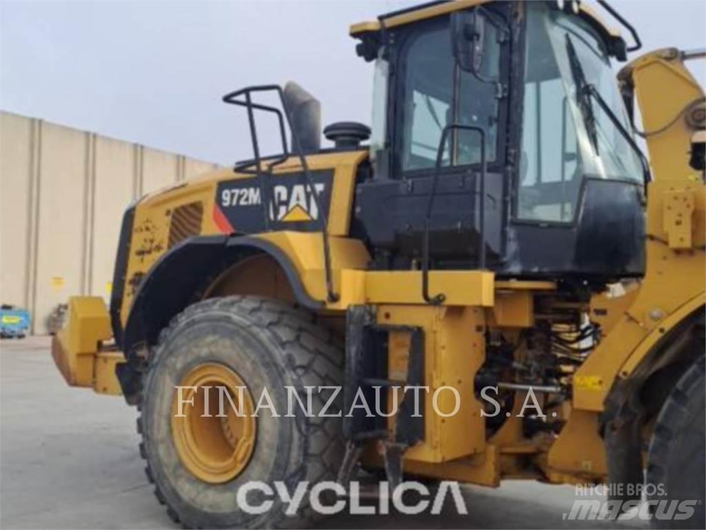 CAT 972M Gumikerekes homlokrakodók