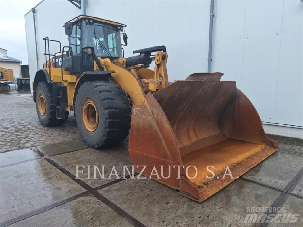 CAT 972M Gumikerekes homlokrakodók