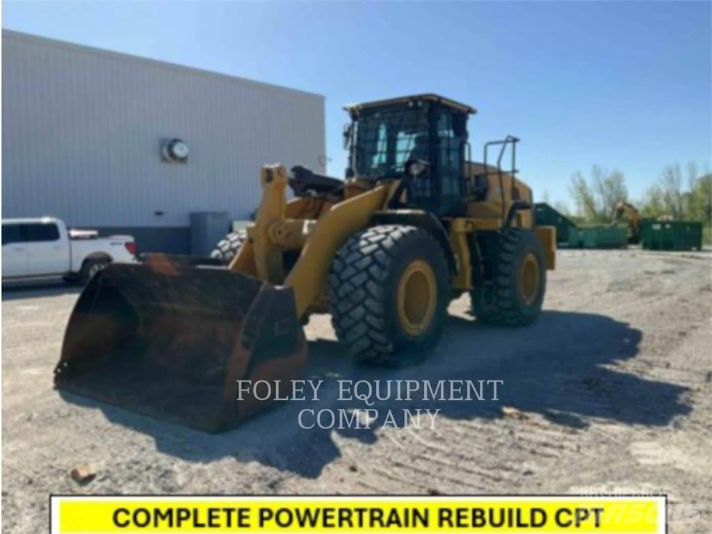 CAT 972M Gumikerekes homlokrakodók