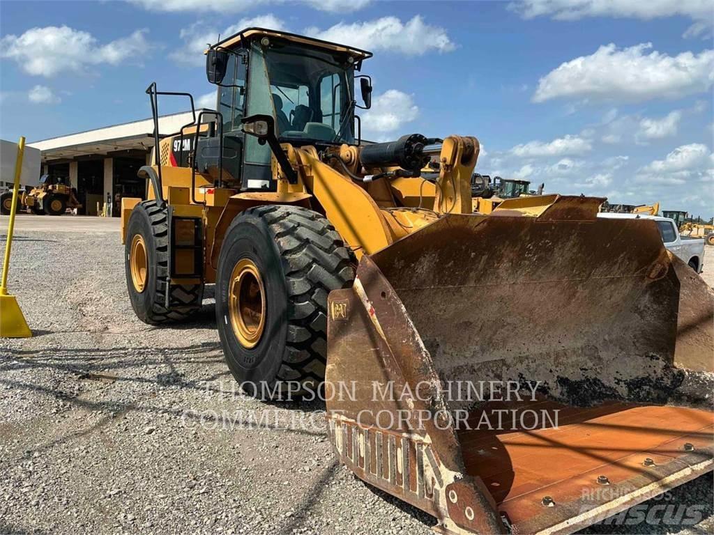 CAT 972M Gumikerekes homlokrakodók