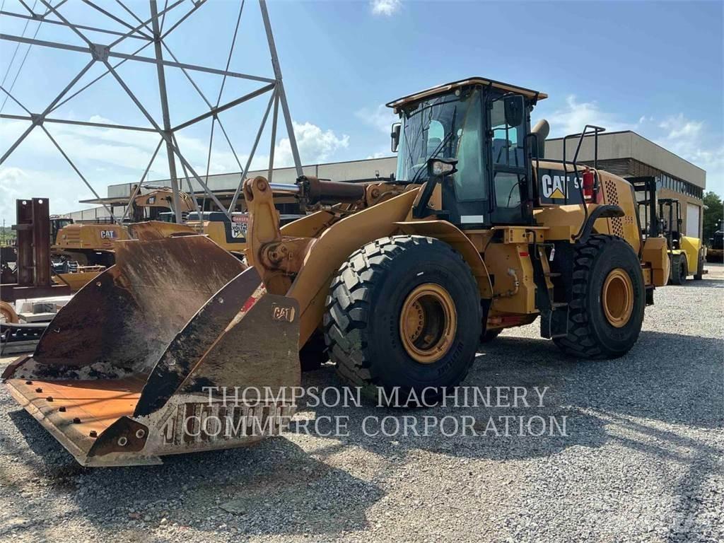 CAT 972M Gumikerekes homlokrakodók