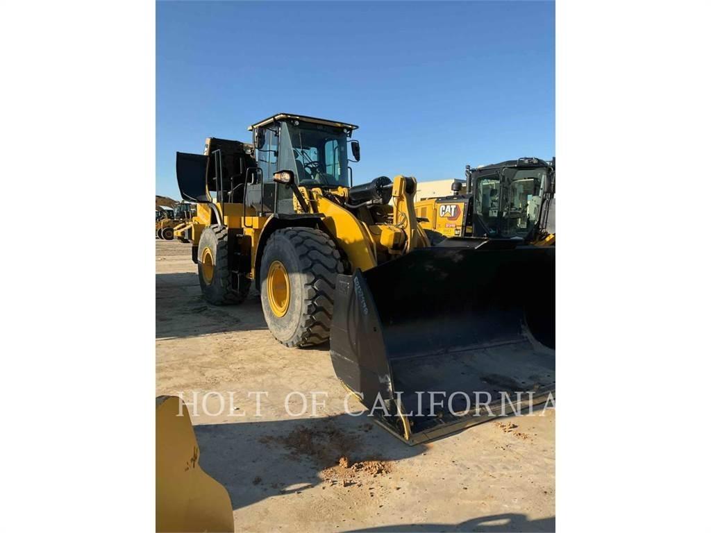 CAT 972M Gumikerekes homlokrakodók