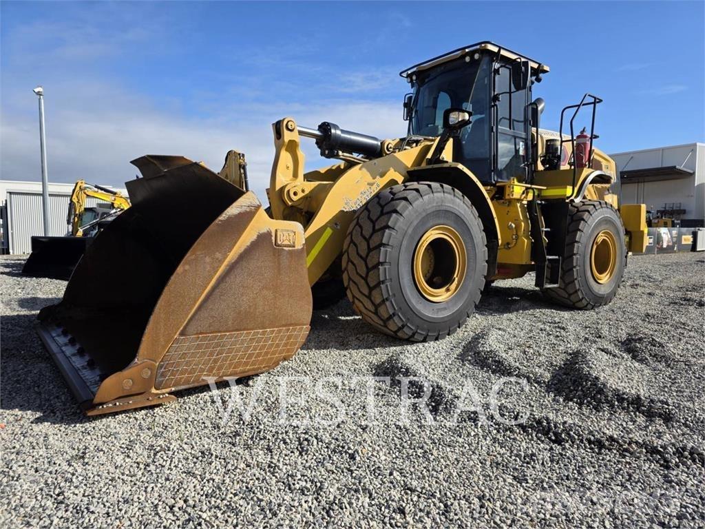 CAT 972M Gumikerekes homlokrakodók