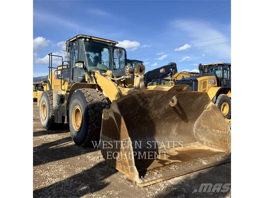 CAT 972M Gumikerekes homlokrakodók