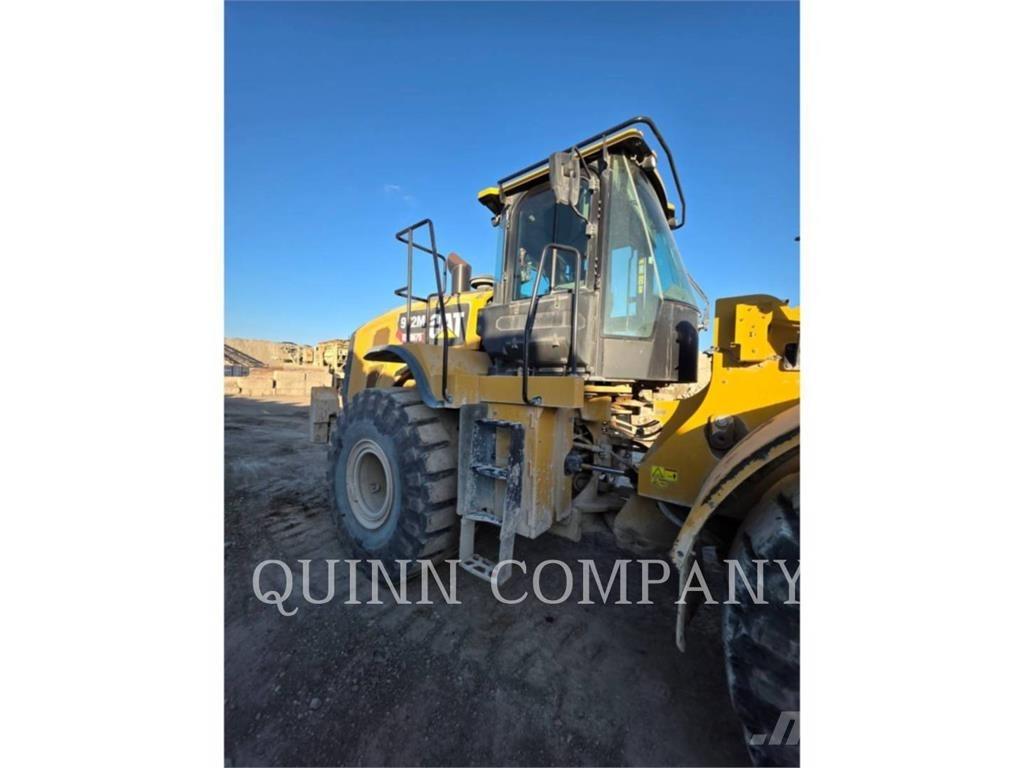 CAT 972M Gumikerekes homlokrakodók