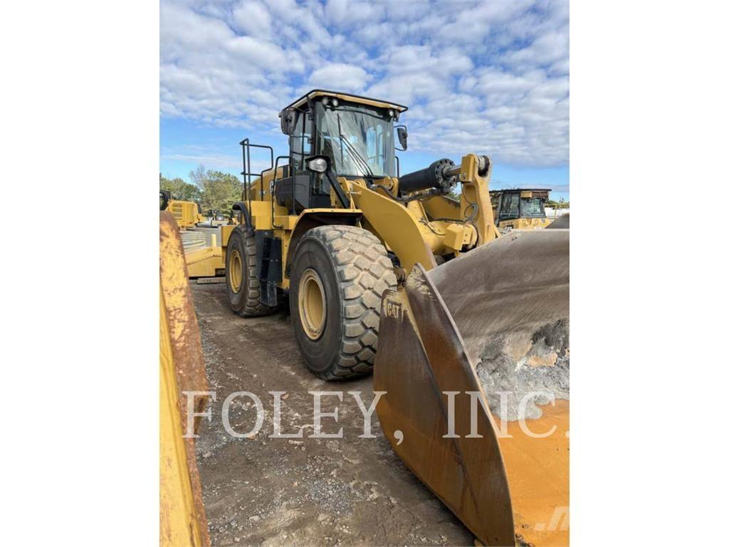 CAT 972M Gumikerekes homlokrakodók