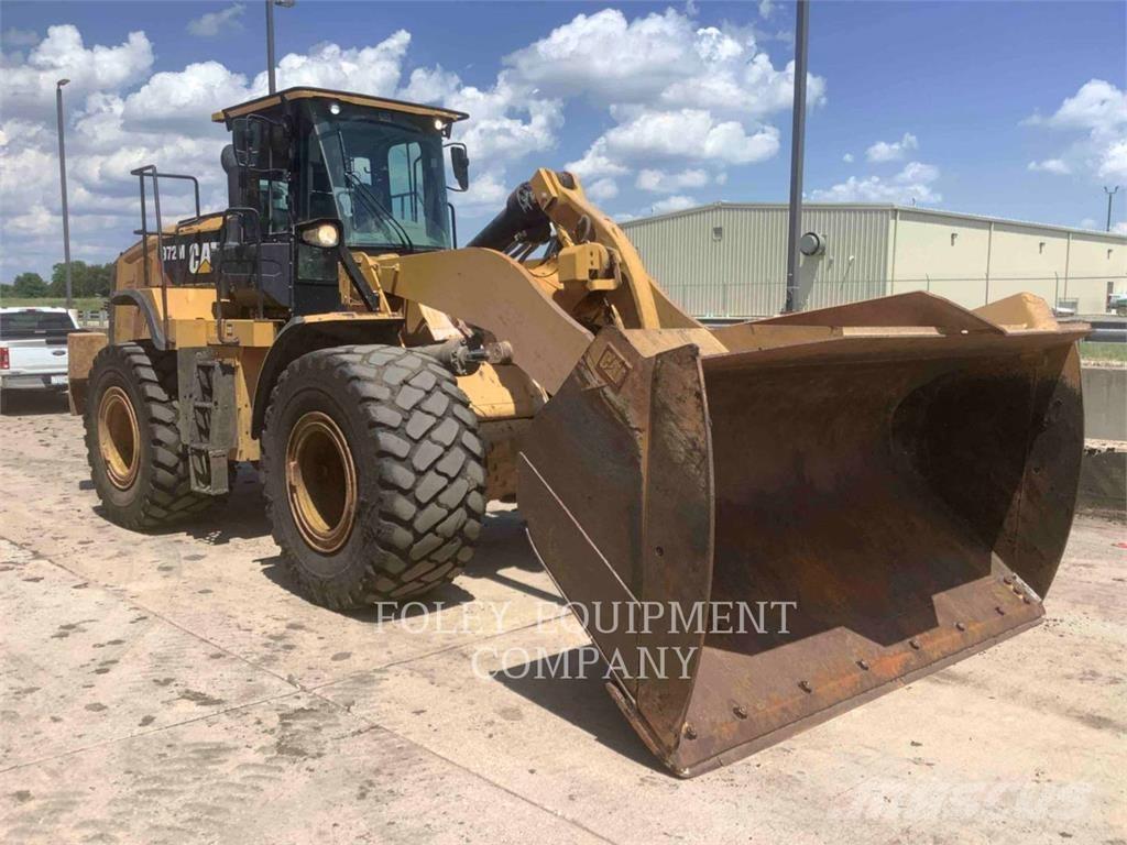 CAT 972M Gumikerekes homlokrakodók