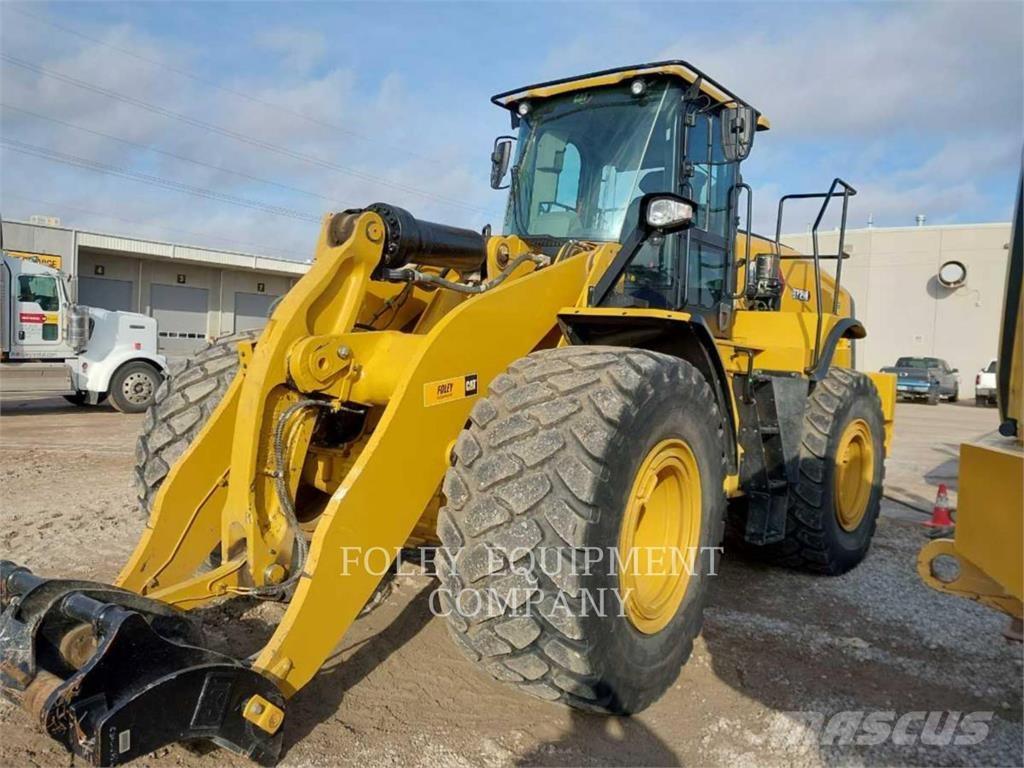 CAT 972M Gumikerekes homlokrakodók