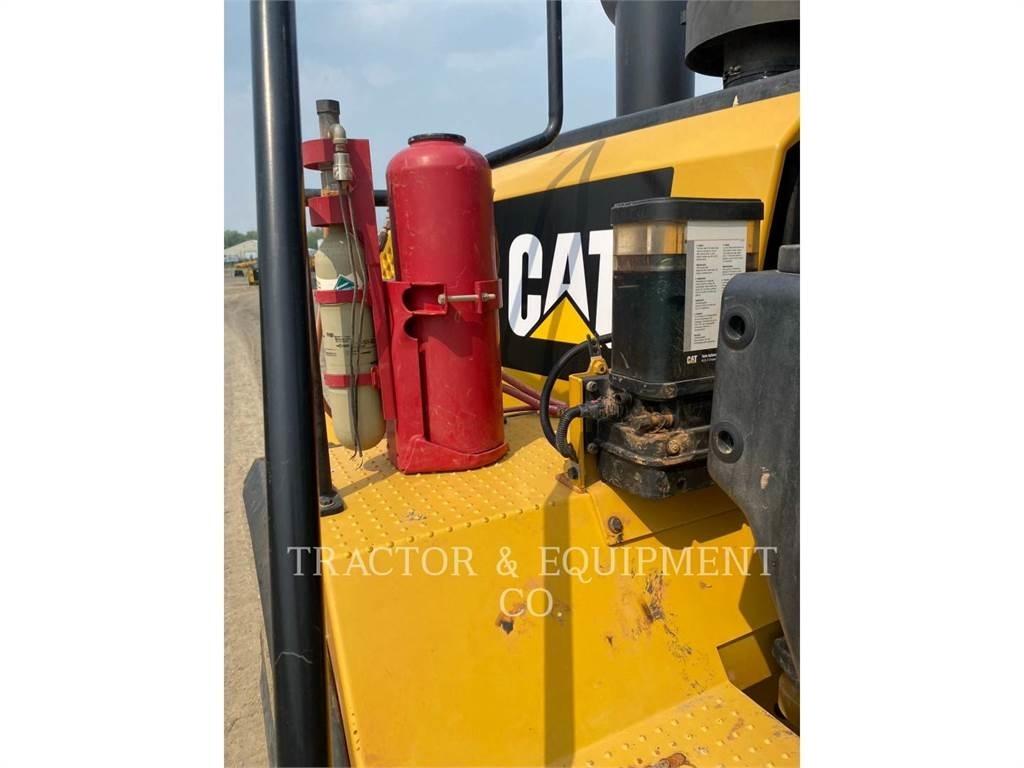 CAT 972M HL Gumikerekes homlokrakodók