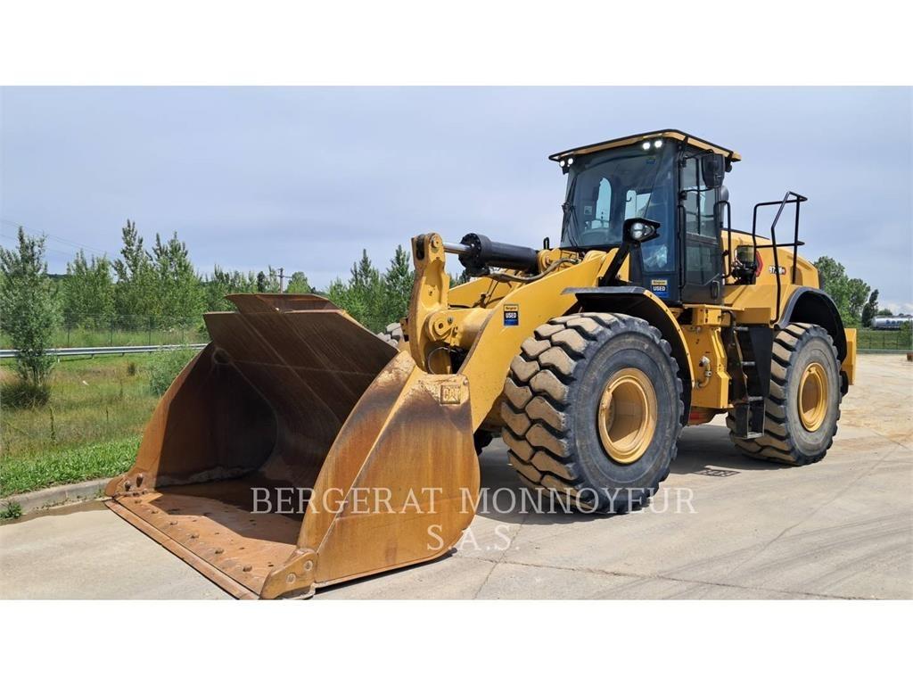 CAT 972M XE Gumikerekes homlokrakodók