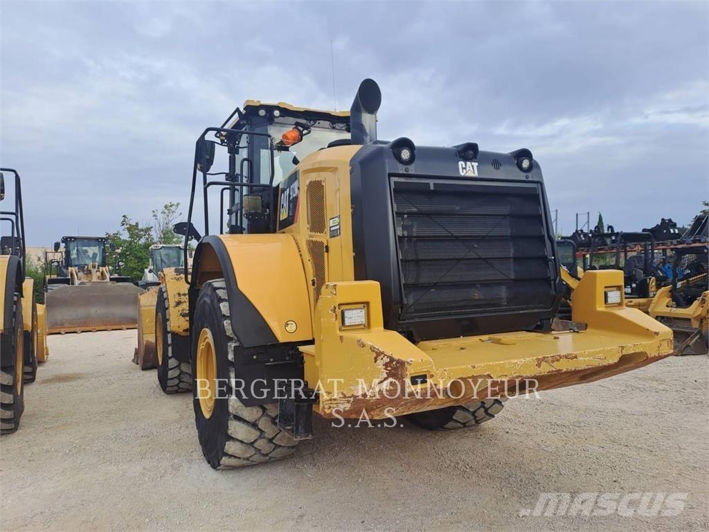CAT 972M XE Gumikerekes homlokrakodók