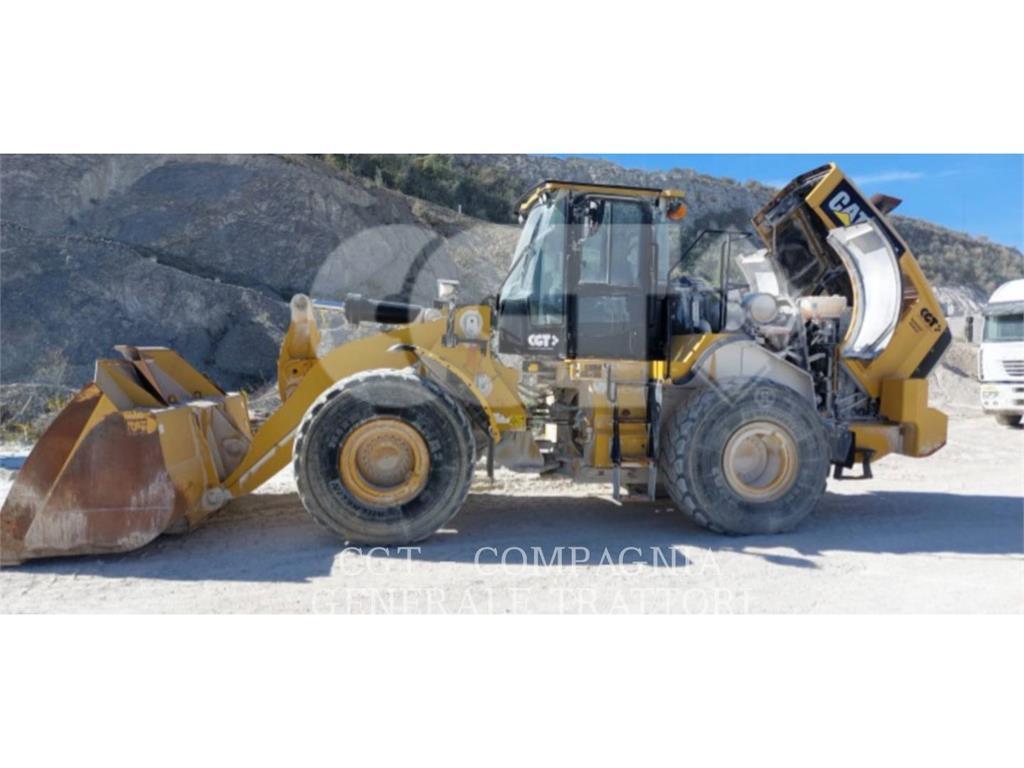 CAT 972M XE Gumikerekes homlokrakodók
