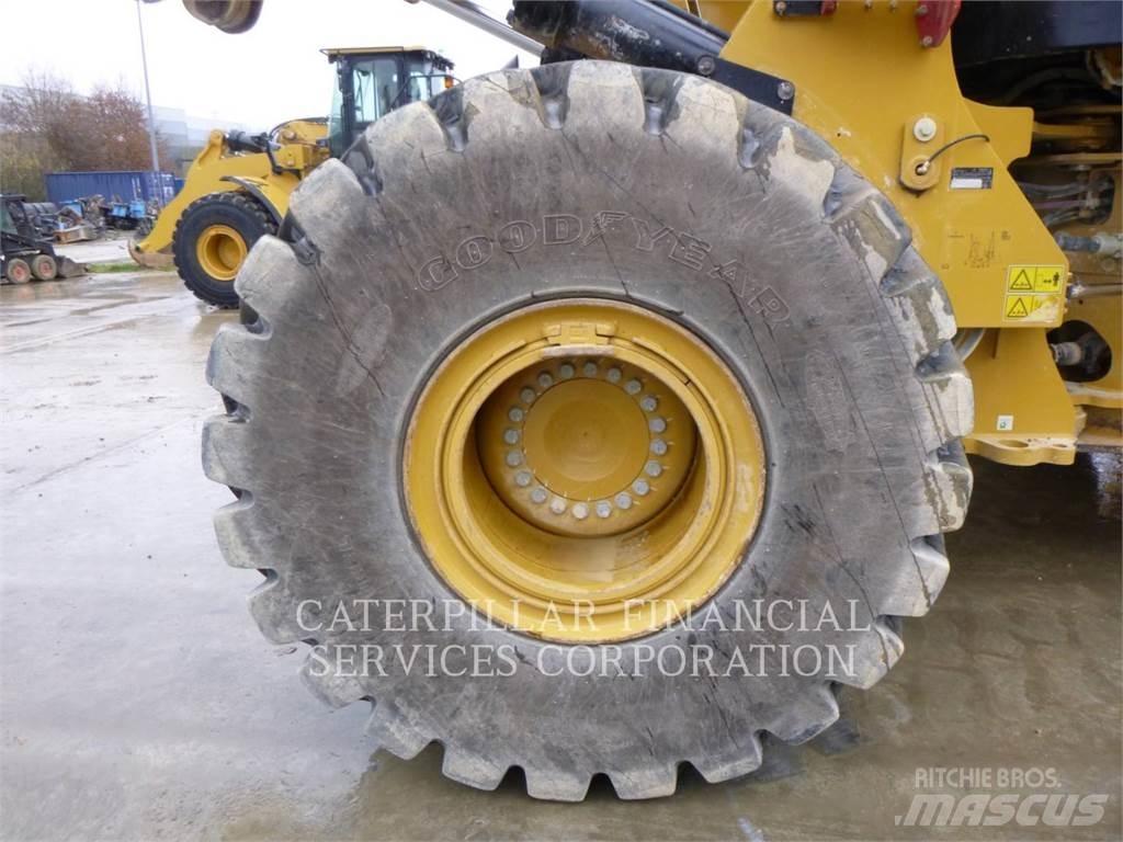 CAT 972MXE Gumikerekes homlokrakodók