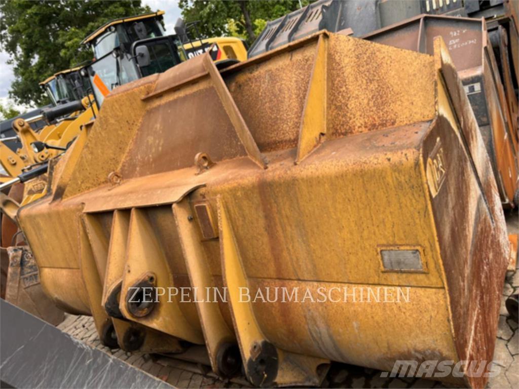 CAT 972MXE Gumikerekes homlokrakodók