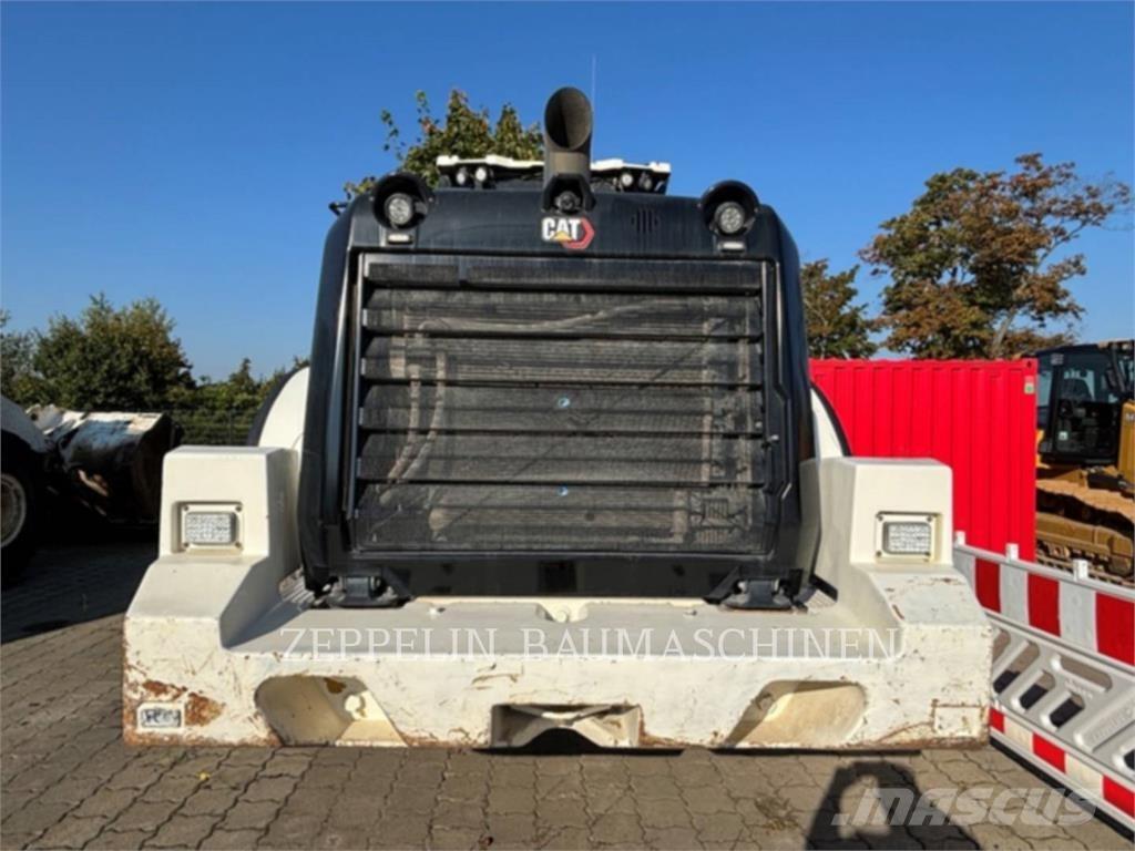 CAT 972MXE Gumikerekes homlokrakodók