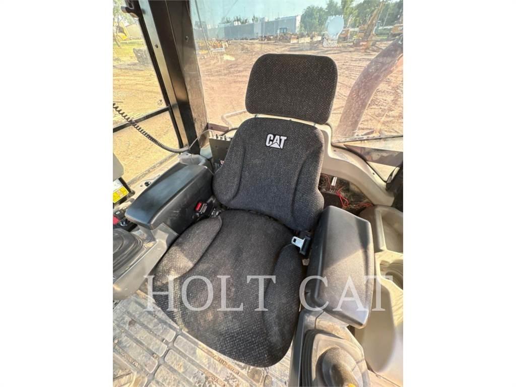 CAT 973K Lánctalpas homlokrakodók