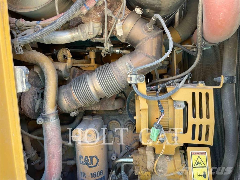 CAT 973K Lánctalpas homlokrakodók