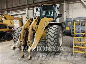 CAT 980 Gumikerekes homlokrakodók