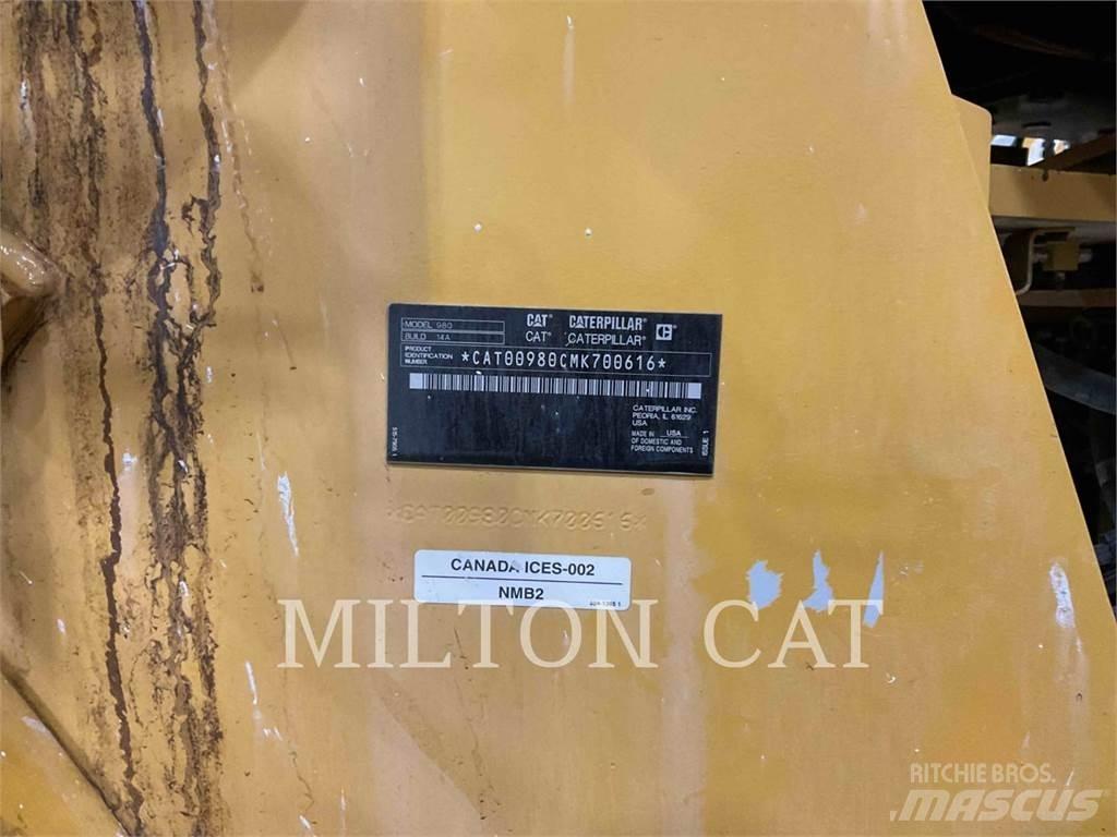 CAT 980 Gumikerekes homlokrakodók