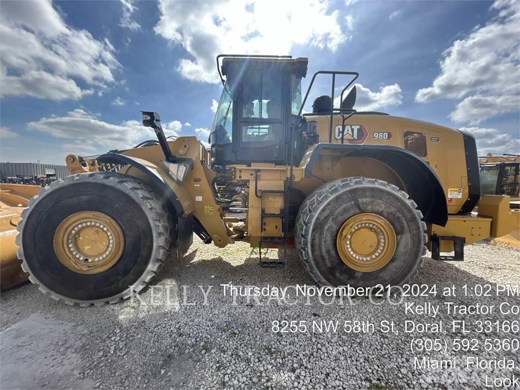 CAT 980 Gumikerekes homlokrakodók