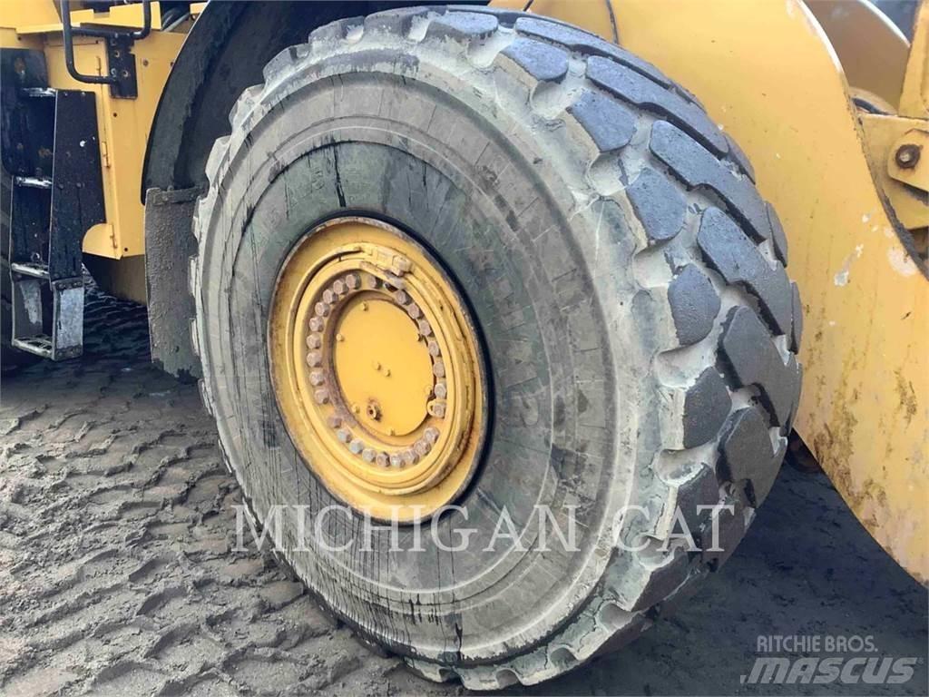 CAT 980 Gumikerekes homlokrakodók