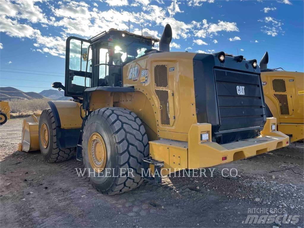 CAT 980 Gumikerekes homlokrakodók