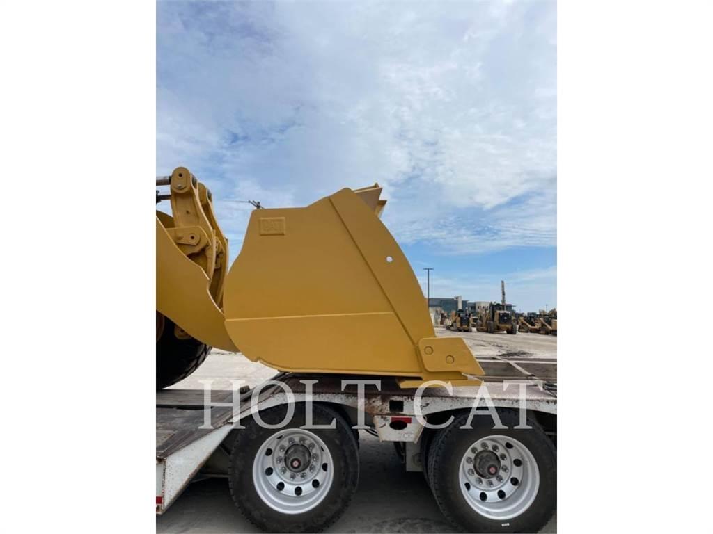 CAT 980 Gumikerekes homlokrakodók