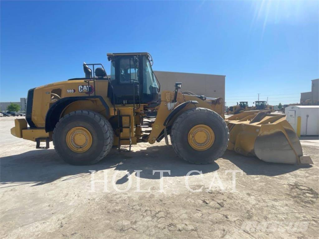 CAT 980 Gumikerekes homlokrakodók