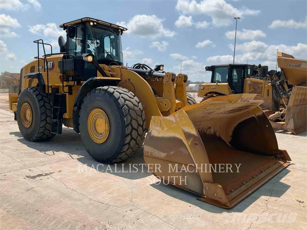 CAT 980 Gumikerekes homlokrakodók