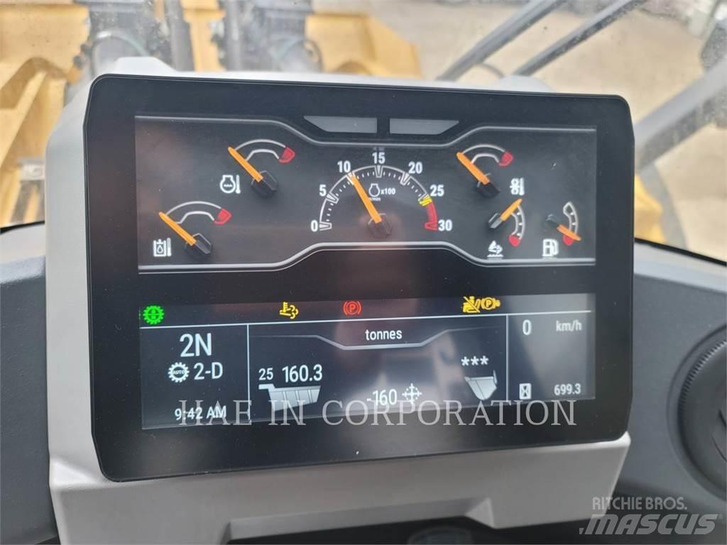CAT 980-14 Gumikerekes homlokrakodók
