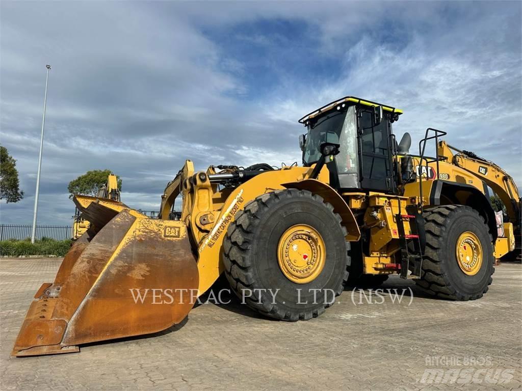 CAT 980-14 Gumikerekes homlokrakodók