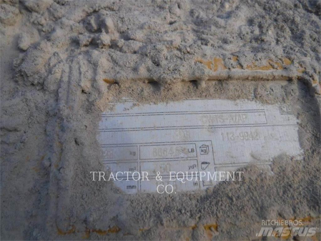 CAT 980 XE Gumikerekes homlokrakodók