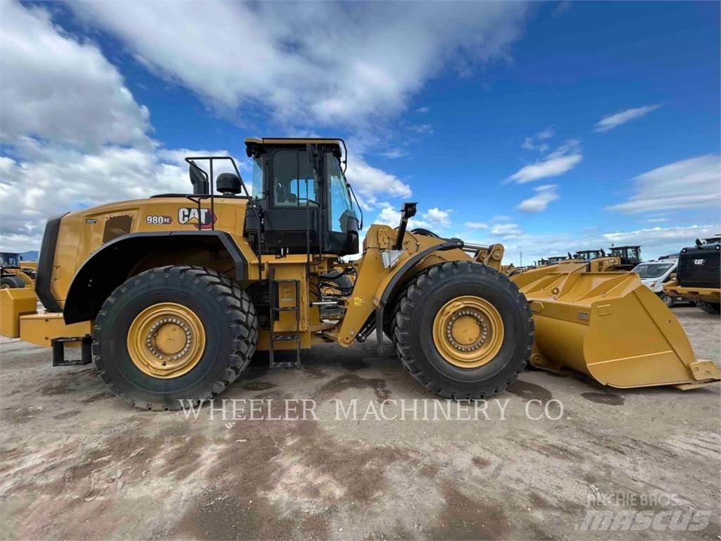 CAT 980 XE Gumikerekes homlokrakodók