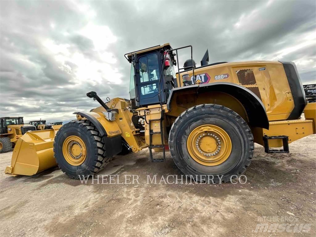 CAT 980 XE Gumikerekes homlokrakodók