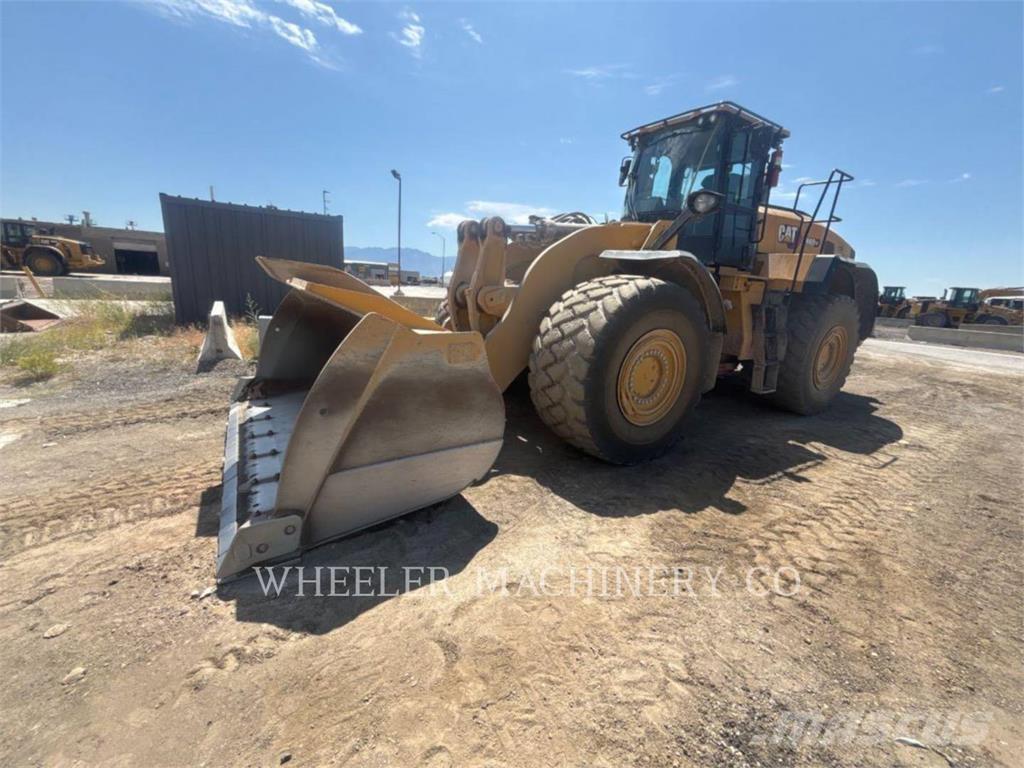 CAT 980 XE Gumikerekes homlokrakodók