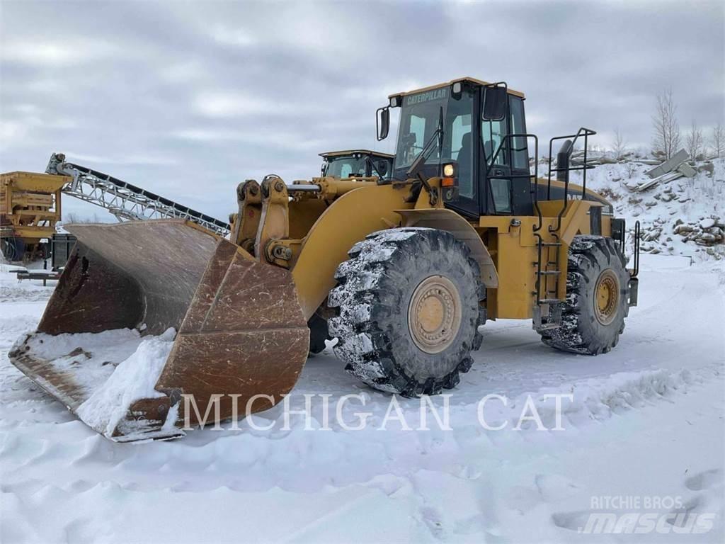 CAT 980G Gumikerekes homlokrakodók