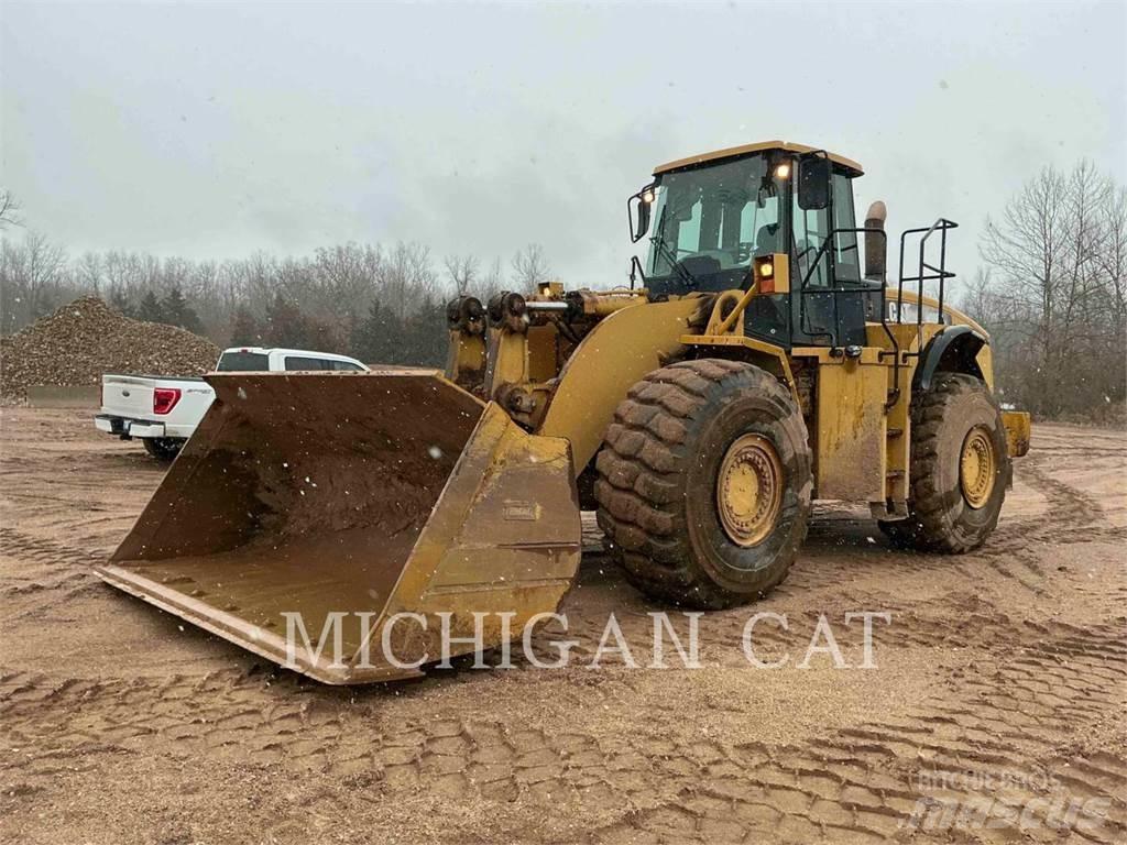 CAT 980H Gumikerekes homlokrakodók