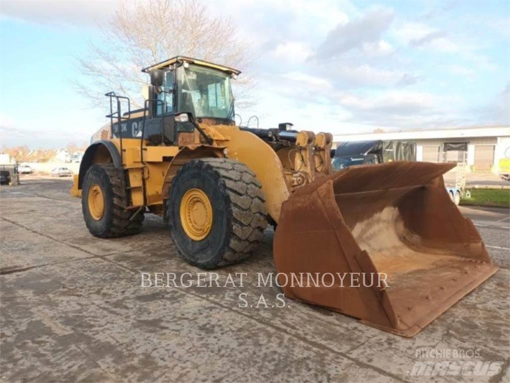 CAT 980K Gumikerekes homlokrakodók