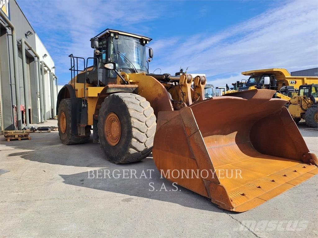 CAT 980K Gumikerekes homlokrakodók