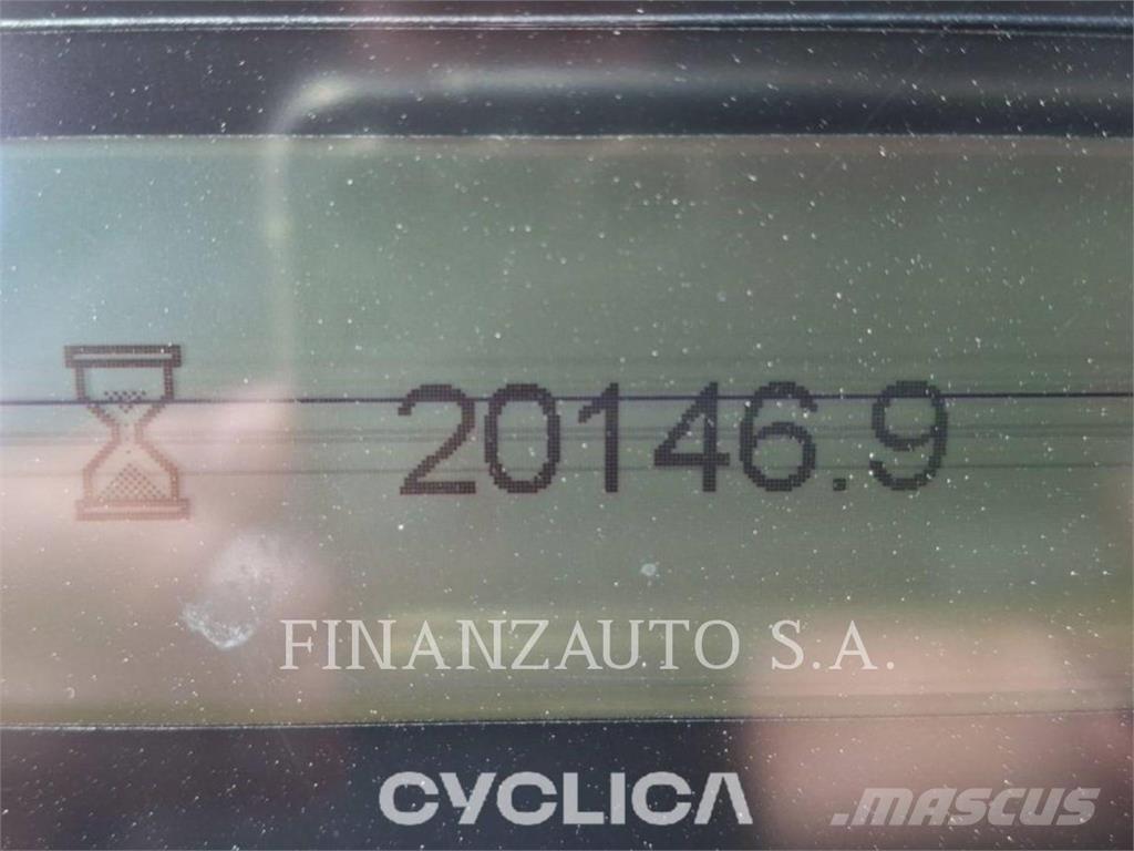 CAT 980K Gumikerekes homlokrakodók