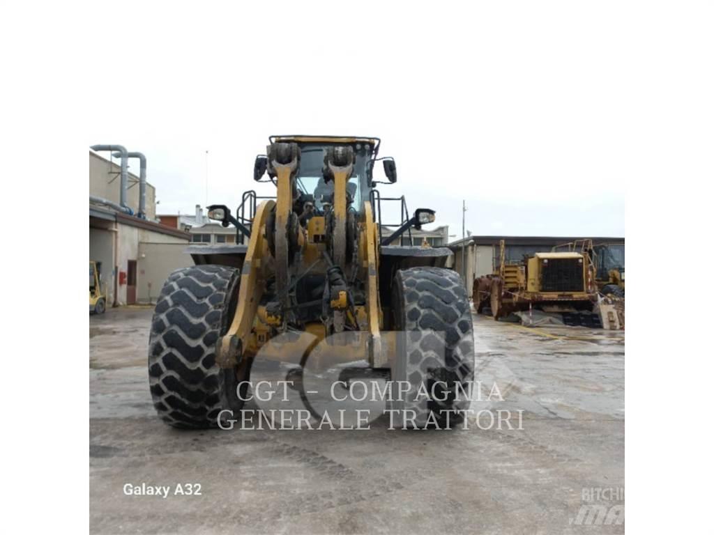 CAT 980M Gumikerekes homlokrakodók