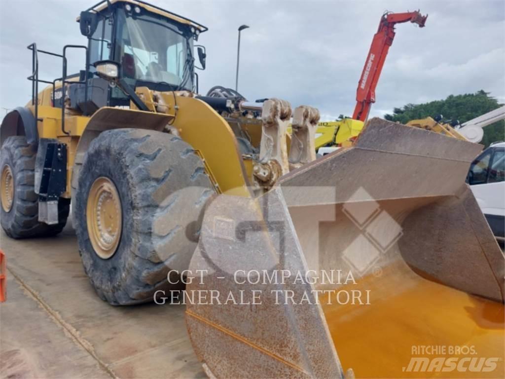 CAT 980M Gumikerekes homlokrakodók