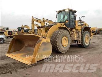 CAT 980M Gumikerekes homlokrakodók