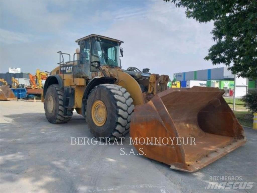 CAT 980M Gumikerekes homlokrakodók