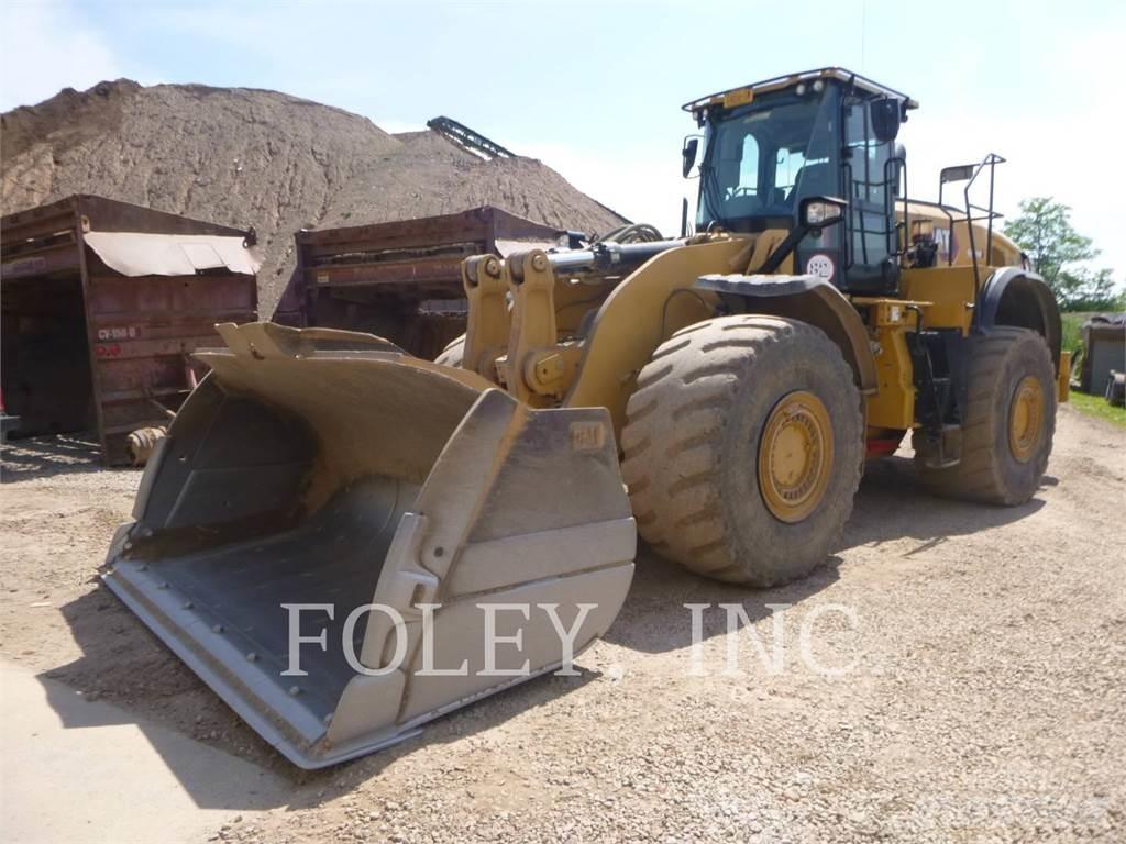 CAT 980M Gumikerekes homlokrakodók