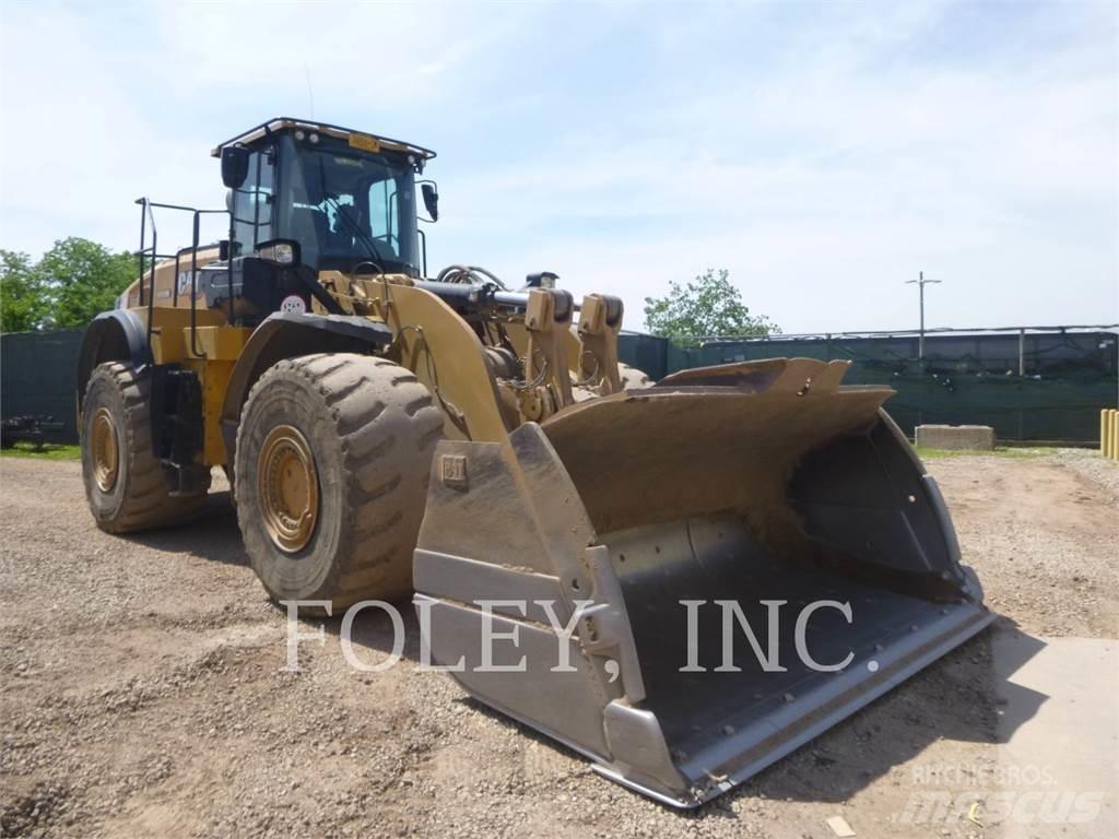 CAT 980M Gumikerekes homlokrakodók