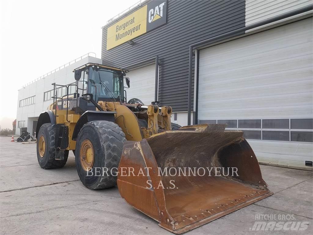 CAT 980M Gumikerekes homlokrakodók