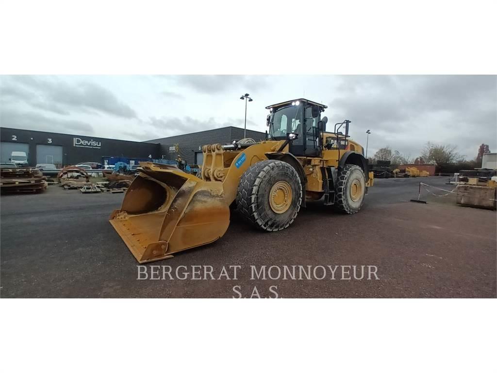 CAT 980M Gumikerekes homlokrakodók