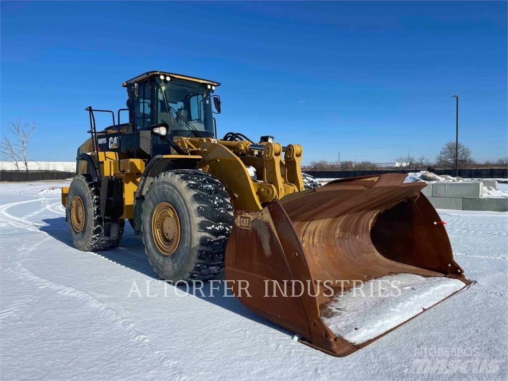 CAT 980M Gumikerekes homlokrakodók