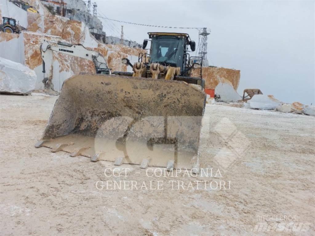 CAT 980M Gumikerekes homlokrakodók